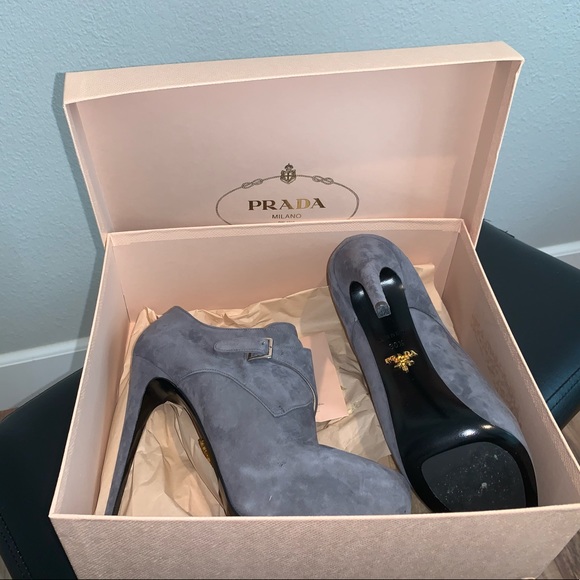 PRADA Grey Suede Platform Ankle Boots Heel 38.5 - Picture 3 of 7
